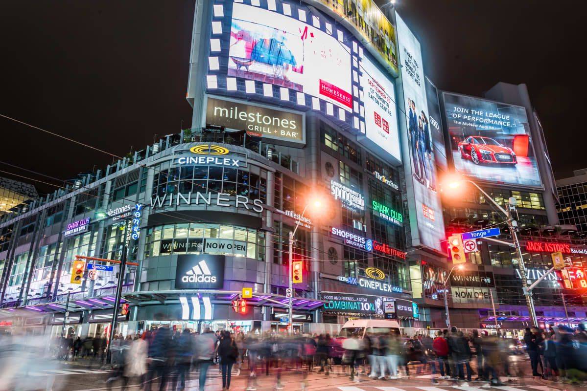 Dundas Square at night