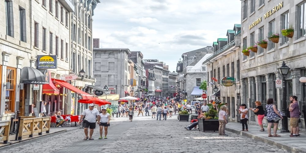 https://res.cloudinary.com/see-sight-tours/image/upload/v1678800475/strapi/3_Old_Montreal_1c0826c8c8.jpg