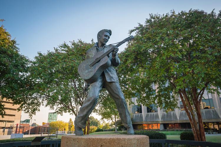 Memphis - Elvis Statue.jpg image 1
