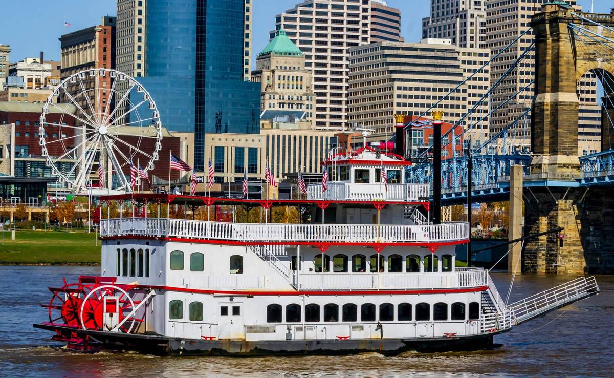 Best of Cincinnati Walking Tour with River Cruise image 3