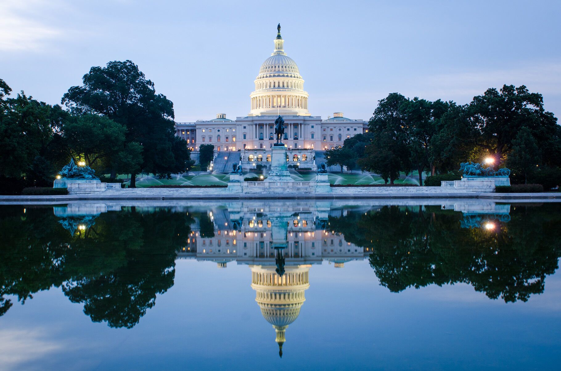 Best of Washington Tour w Boat Cruise image 1