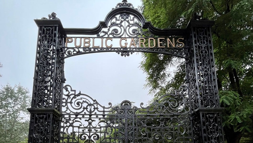https://res.cloudinary.com/see-sight-tours/image/upload/v1745480767/strapi/Canada_Halifax_Public_Gardens_b55301ce79.jpg