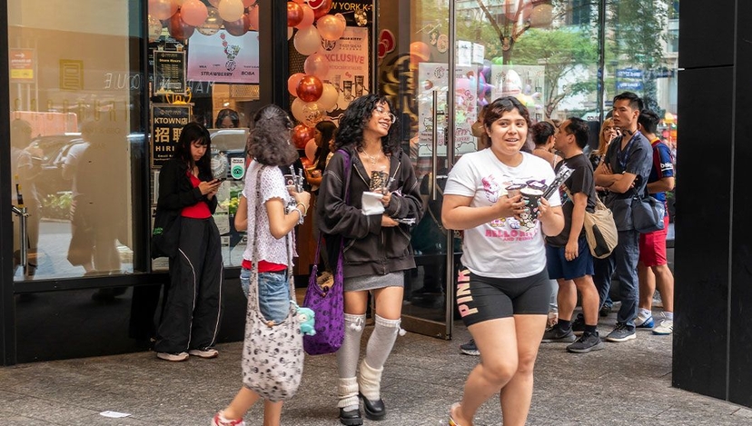 https://res.cloudinary.com/see-sight-tours/image/upload/v1747294528/strapi/Korea_Town_Manhattan_596f17c8db.jpg